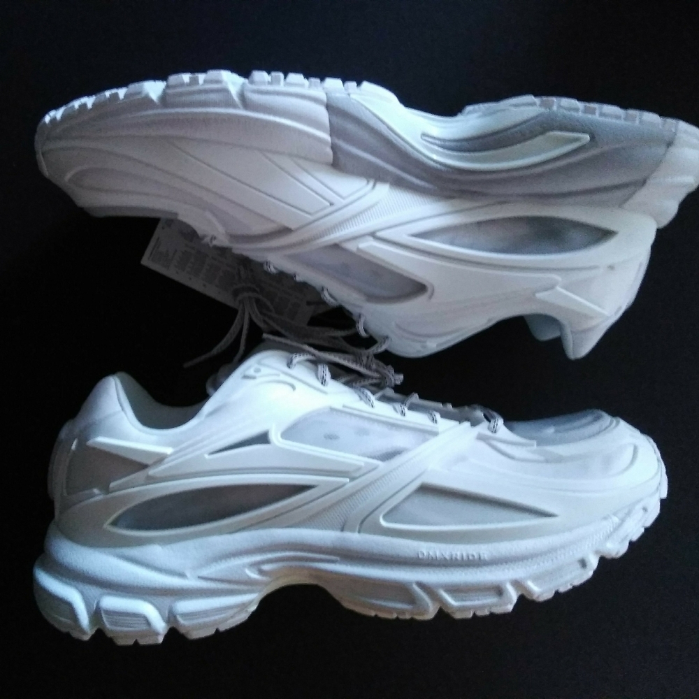 Reebok Premium Runner Dad Bulky Trend Sneakers 11